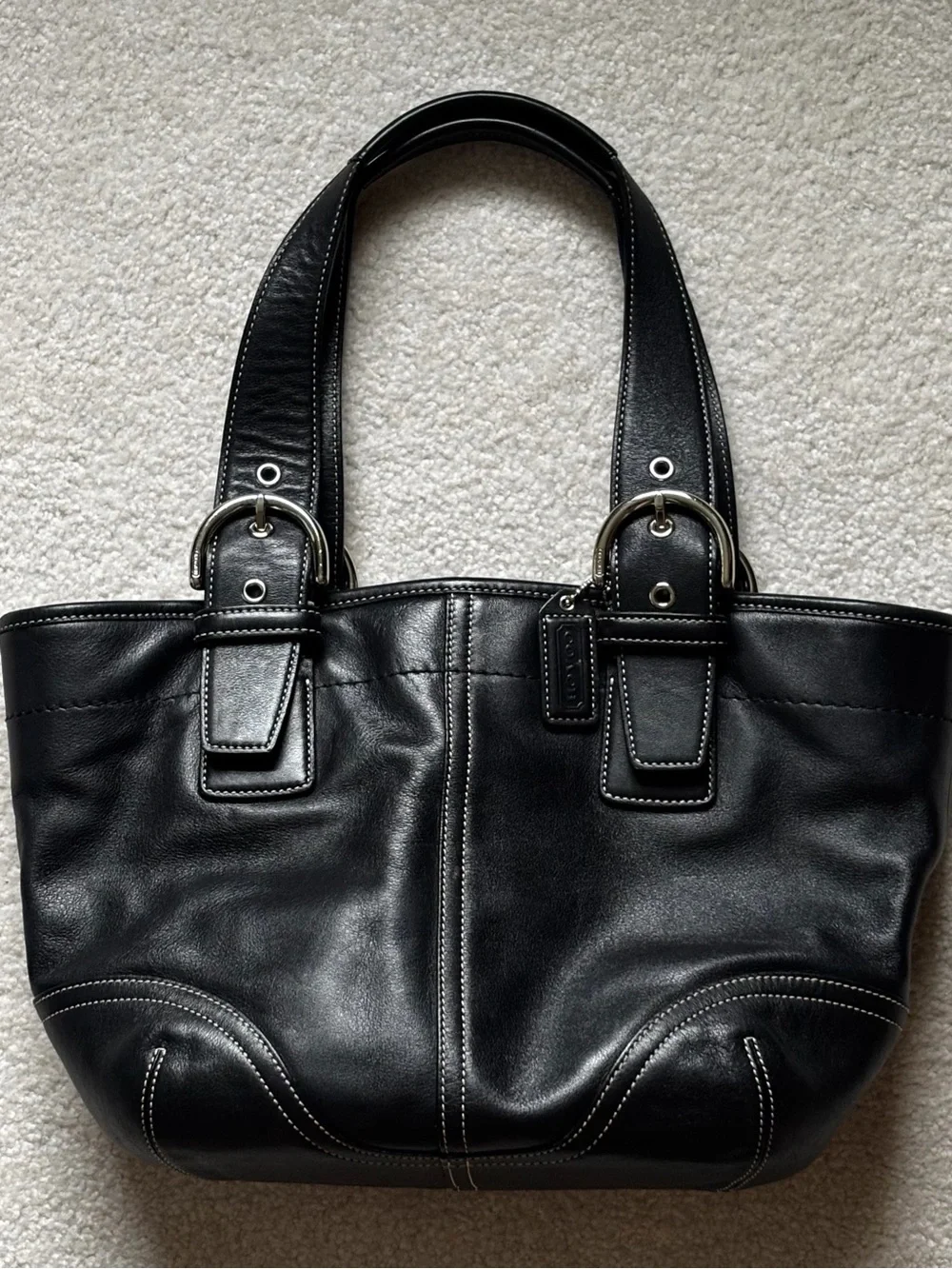 ⭐️Vintage COACH Black Leather Shoulder Handbag with dust bag